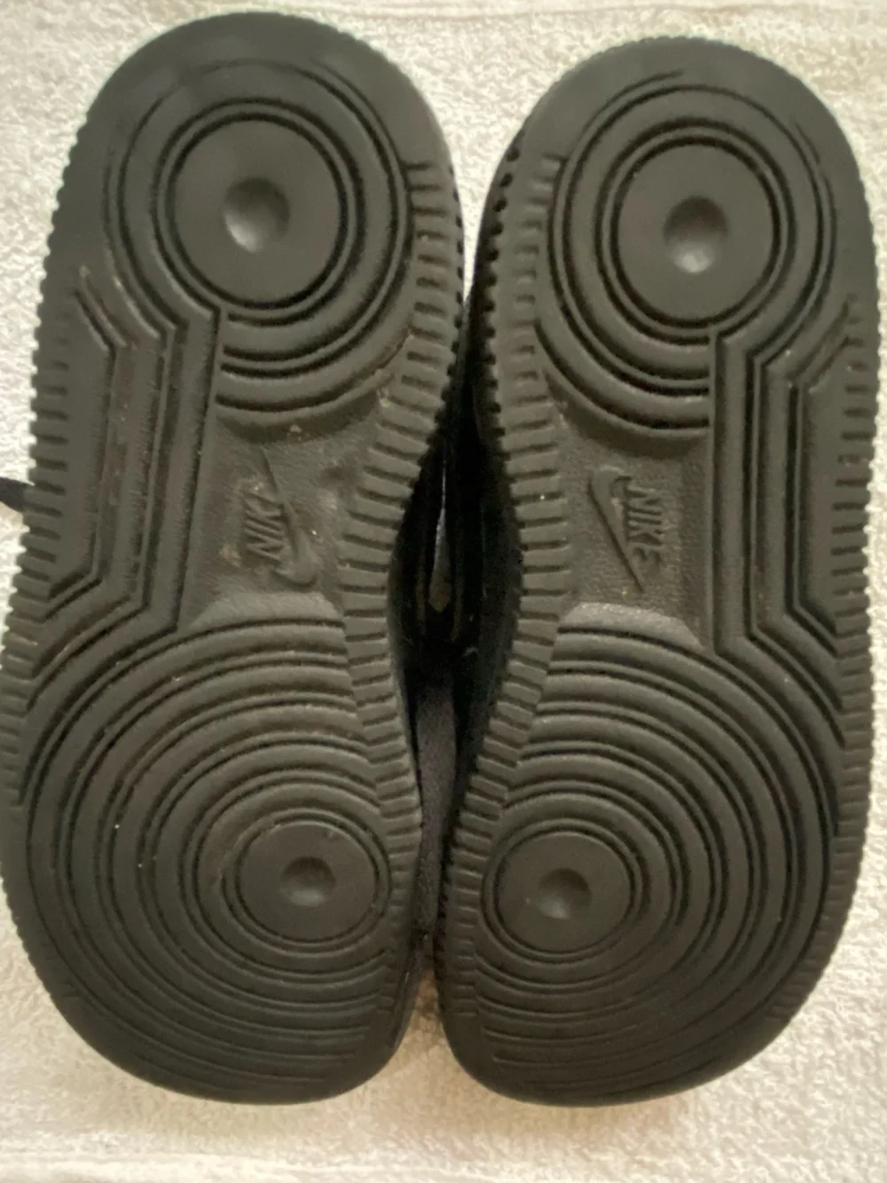 Nike Kids' Black Low-Top Sneakers Size 12 C